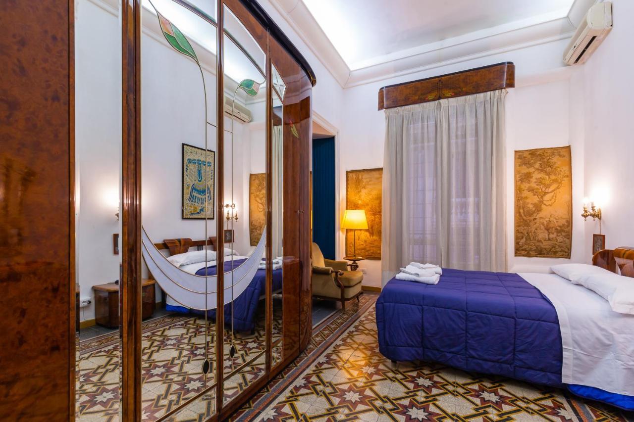 Ferienwohnung A Due Passi Dal Lungomare Di Mergellina By Wonderful Italy Neapel Exterior foto