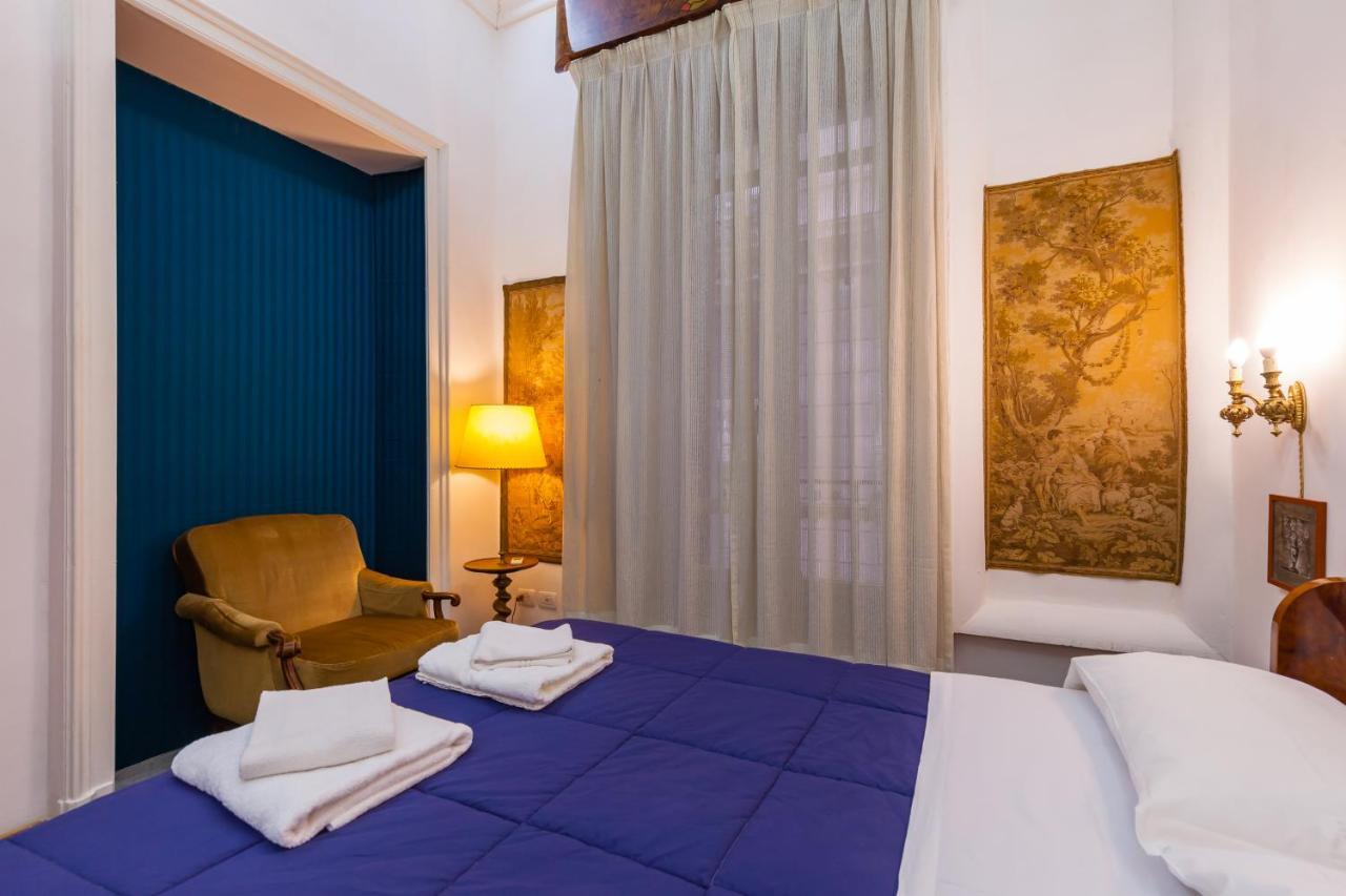 Ferienwohnung A Due Passi Dal Lungomare Di Mergellina By Wonderful Italy Neapel Exterior foto
